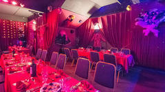 Cabaret Le Diamant Rose Français