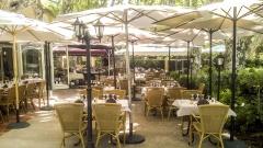 Hôtel Restaurant La Touloubre Français