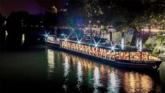 Bateau Le Capitaine Fracasse: dîner croisière Français