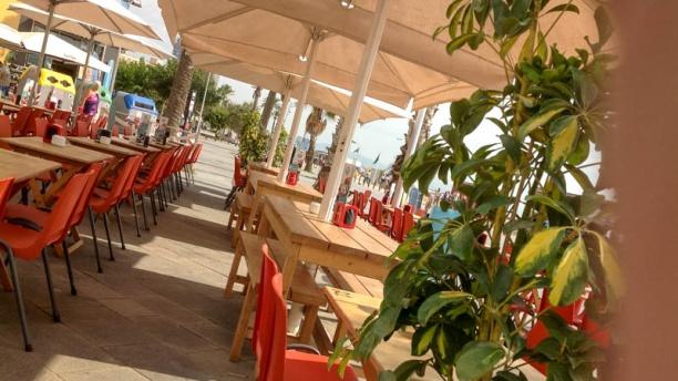 Beach House In Barcelona Restaurant Reviews Menu And