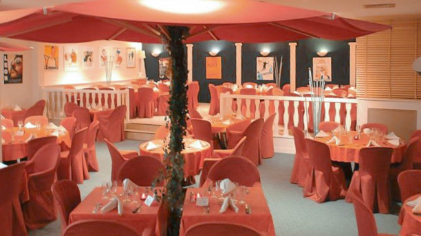 Le Troubadour in Fontainebleau - Restaurant Reviews, Menu and Prices ... Le Troubadour in Fontainebleau - Restaurant Reviews, Menu and Prices ...