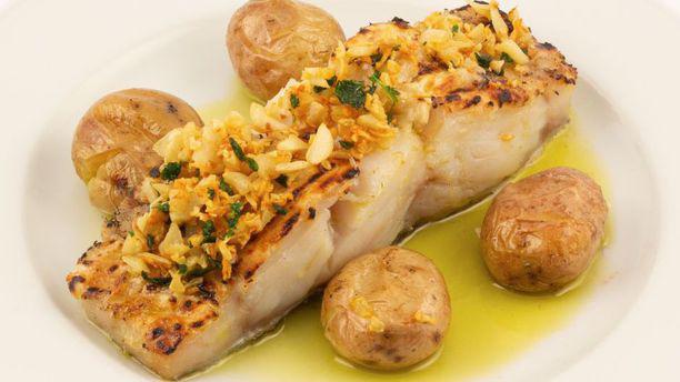 Lisboa Há Mesa Bacalhau à lagareiro e batata à murro