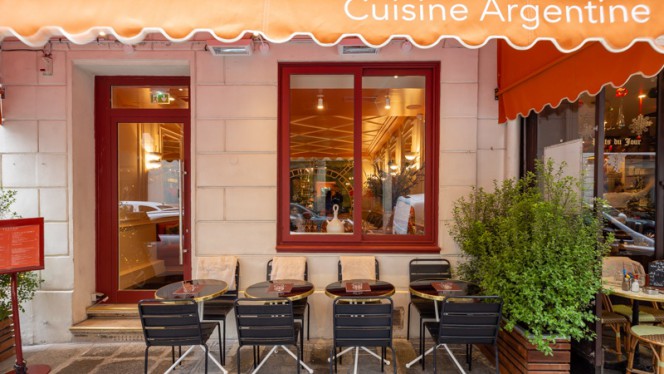 5 Rue Du Chevalier De Saint George Ferona - Restaurant, 7 Rue du Chevalier de Saint-George, 75008 Paris
