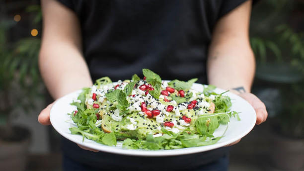 Café Bienvenue Avocado toast