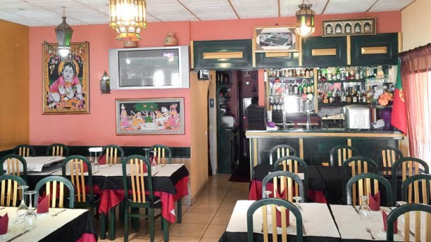 Lakshmi Indian Restaurant interno