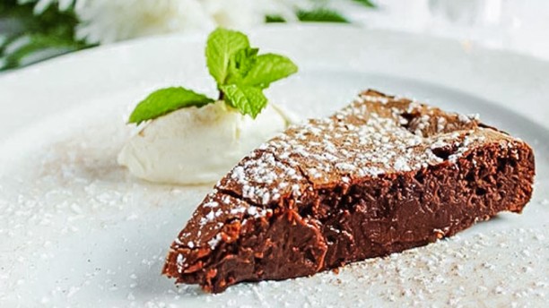 Taberna Madeira Sobremesa