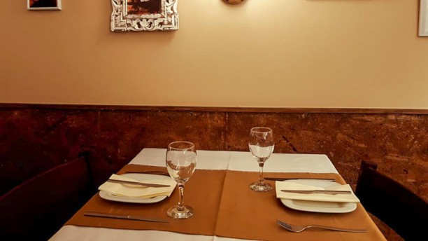 Pedretti's - A Tasca Portuguesa Interno