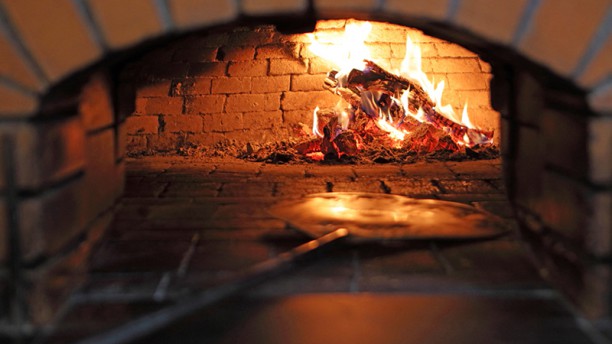 Pizzaria Divinos Prazeres Fogão a lenha