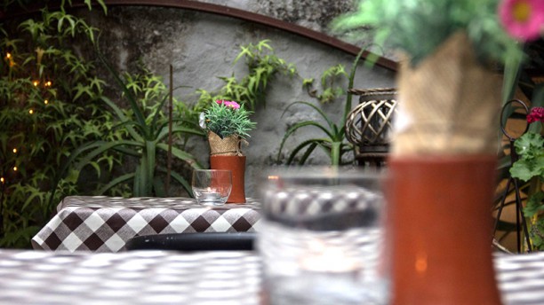 Dona Gertrudes Detalhe da mesa