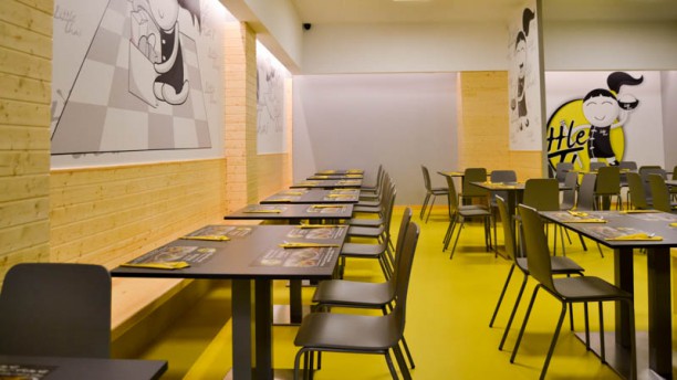 Little Thai Ruzafa Vista de la sala