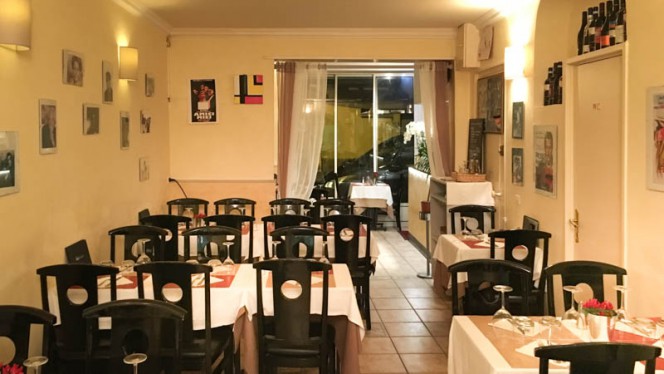 La Locandina di Napoli - Restaurant - Issy-les-Moulineaux