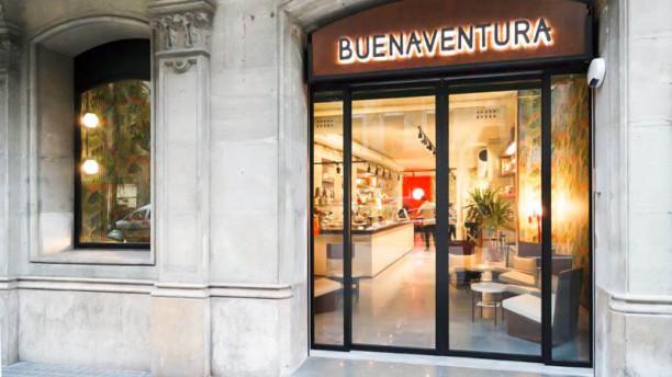 Buenaventura Cafe & Restaurant Fachada