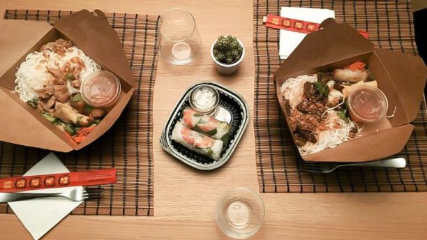 Be Bo Bun Arts Loi In Brussels Restaurant Reviews Menu And