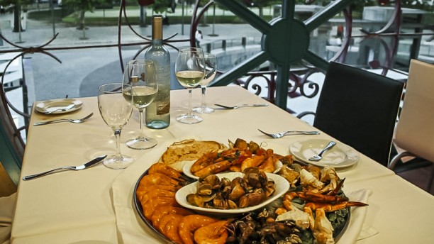 Baía do Peixe - Lisboa Mesa e marisco