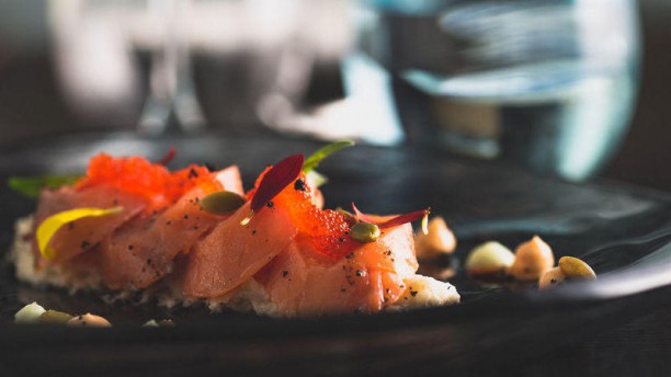 YOUnique - Only You Boutique Hotel Madrid Salmon marinado