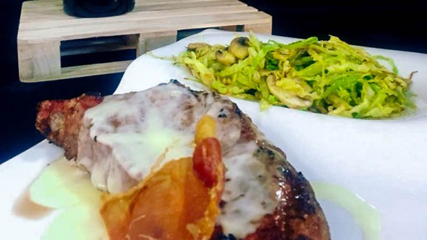 A Estrela da Mó Posta com molho de Queijo