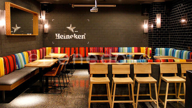 Restaurante La Chimenea Madrid en Madrid, Cuzco, Castillejos