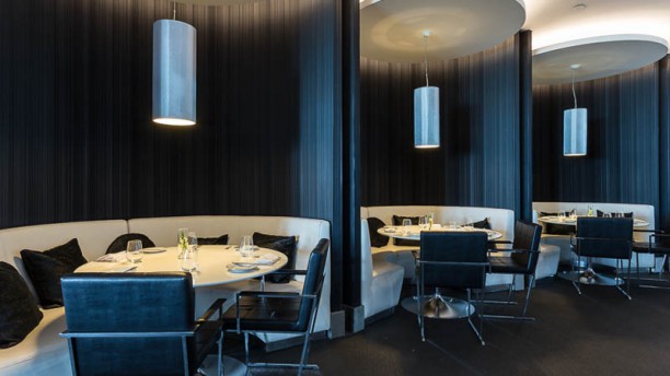 River Lounge – MYRIAD by SANA Hotels Sala