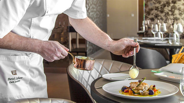 Flor-de-Lis – EPIC SANA Lisboa Hotel Chef