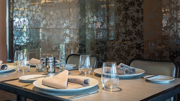 Flor-de-Lis – EPIC SANA Lisboa Hotel Sala