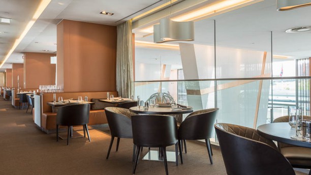 Flor-de-Lis – EPIC SANA Lisboa Hotel Sala