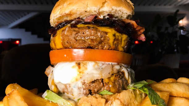 Cantieri Marconi Doppio Cheeseburger