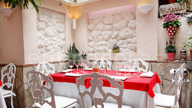 Marbella Patio In Restaurant Reviews Menu And Prices Marbella Patio