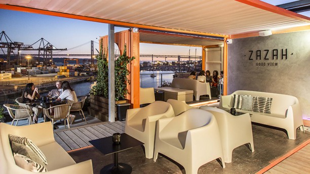 Zazah Good View Vista do ambiente