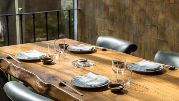 Yakuza First Floor Vista da sala