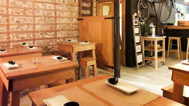 Funky Sushi Bar Vista da sala