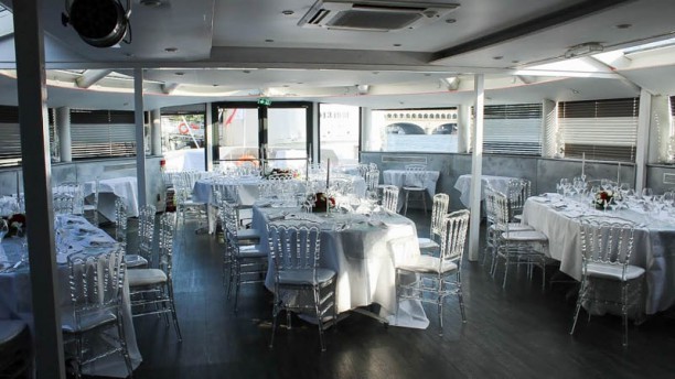 vip paris yacht hotel restaurant