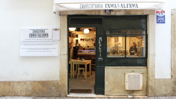 Fama d'Alfama Charcutaria Fachada