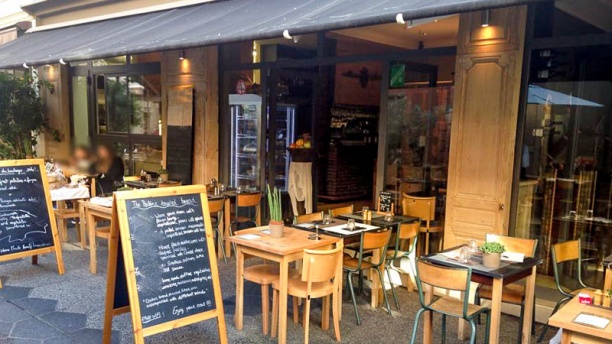 La Femme du Boulanger La terrasse