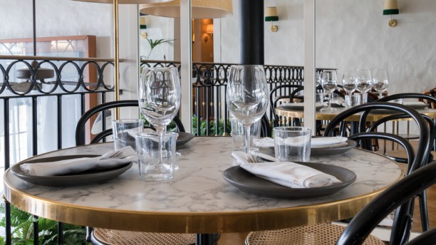 MISTU restaurant & bar Vista da sala