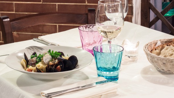 Ambasciata di Capri Scialatielli fatti in casa con Frutti di Mare