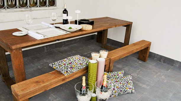 Casaleiro's Food and Wine Exterior