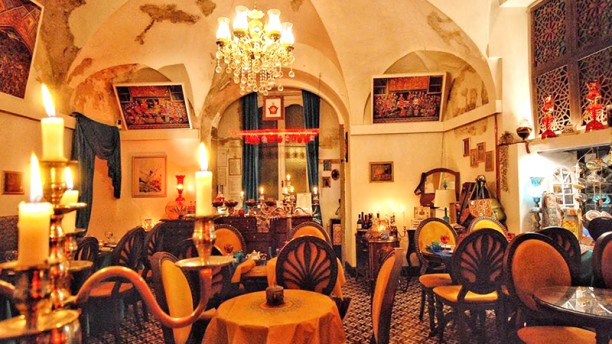 Persian Palace Cardamomo In Como Restaurant Reviews
