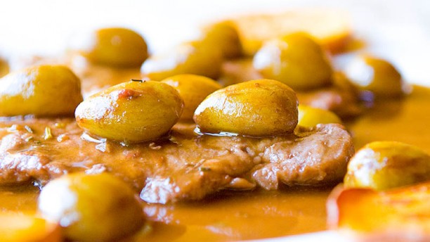 O Casarão Porco com Castanhas