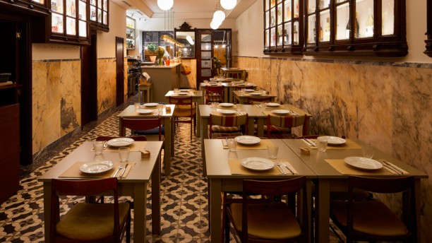 Taberna Albricoque Sala