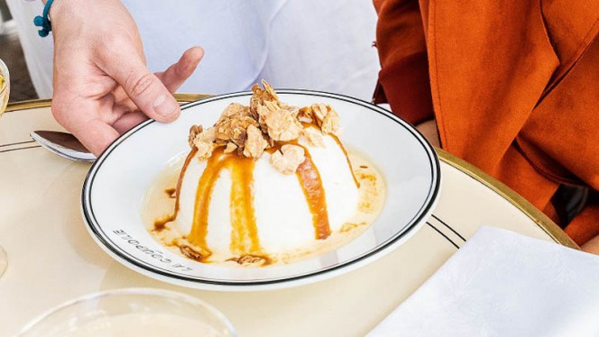 La Coupole Restaurant 102 Boulevard Du Montparnasse Paris Adresse Horaire