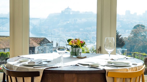 VINUM Restaurant and Wine Bar Detalhe da mesa