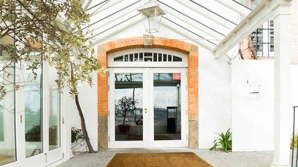 VINUM Restaurant and Wine Bar Entrada