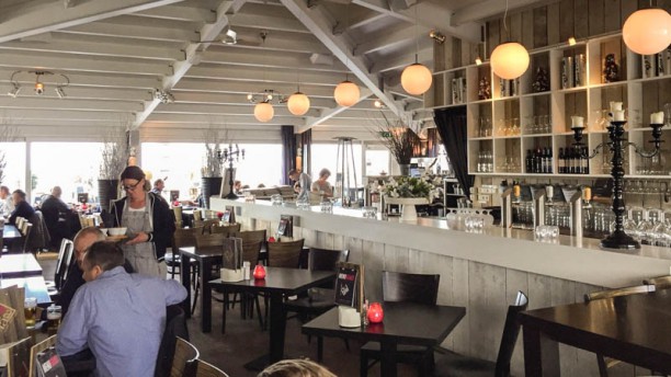 Op Een Bruiloft Te Gast Geweest Bij Paal 10 Mooie Strandpaviljoen Paal 10 Het Restaurant