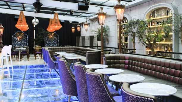 Le Pain Francais Bistro Terrace