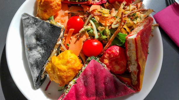 Les Bariolés de Maud Nouvelle assiette été fétiche mykonos gougères et crudités de saison