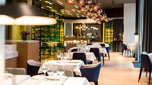 Le Grand Bé - Restaurant, 1 Place des Frères F et Jm Lamennais 35400