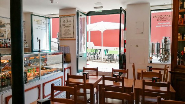 Português antigo Vista da sala