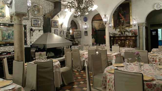 Don Raimundo - Hotel Convento La Gloria