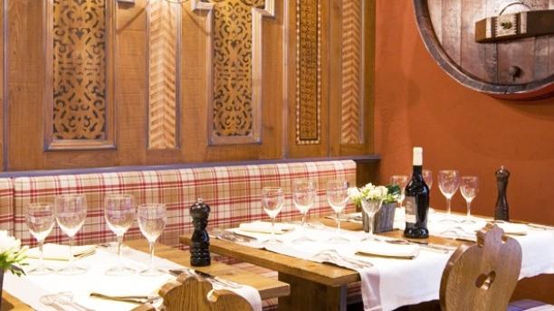 La Winstub de l'Ile Tables dressées