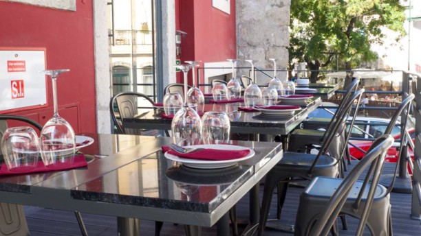 Li28oa- Wine & Tapas Esplanada